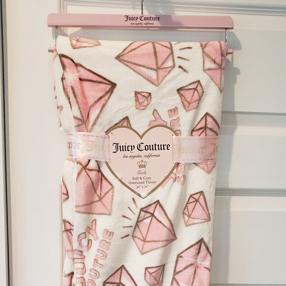 Juicy Couture Other - NWT: Juicy Couture Diamonds Plush Throw Size: 50x70